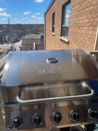 Grill for the summer Nex Grill 5 burners 