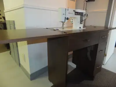 Machine à coudre White