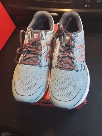 New Balance 680v5 Running Shoes, View more