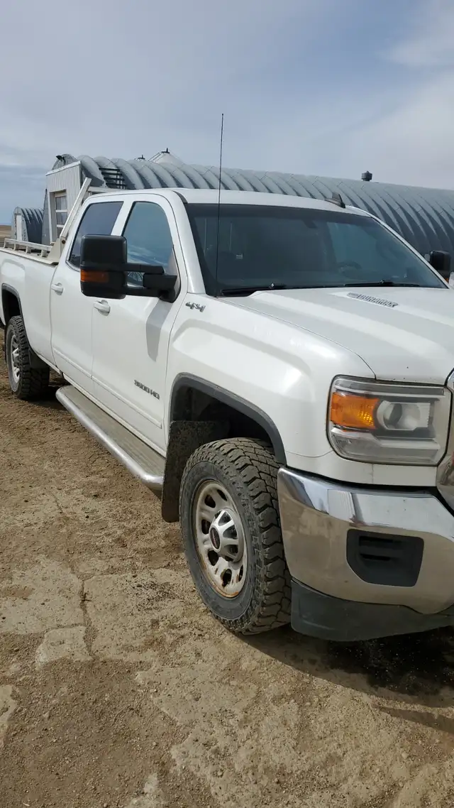 2016 GMC 3500533010248715489281