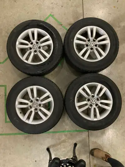 UNIROYAL Tiger Paw Touring 215/65R16 with 46000kms and wheels for a 2017 VW Tiguan. Good for a few m...