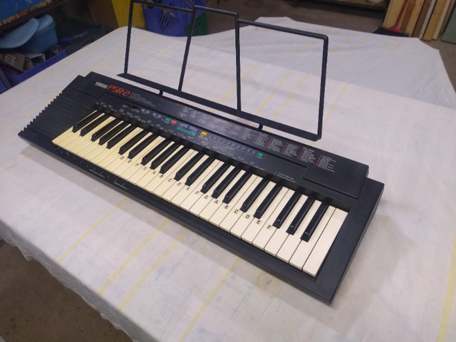 Yamaha PSR-2 Keyboard in Pianos & Keyboards in Truro - Image 3