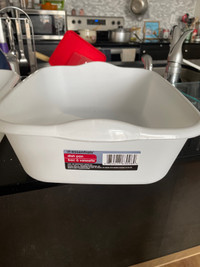 Essentials plastic dish pan 