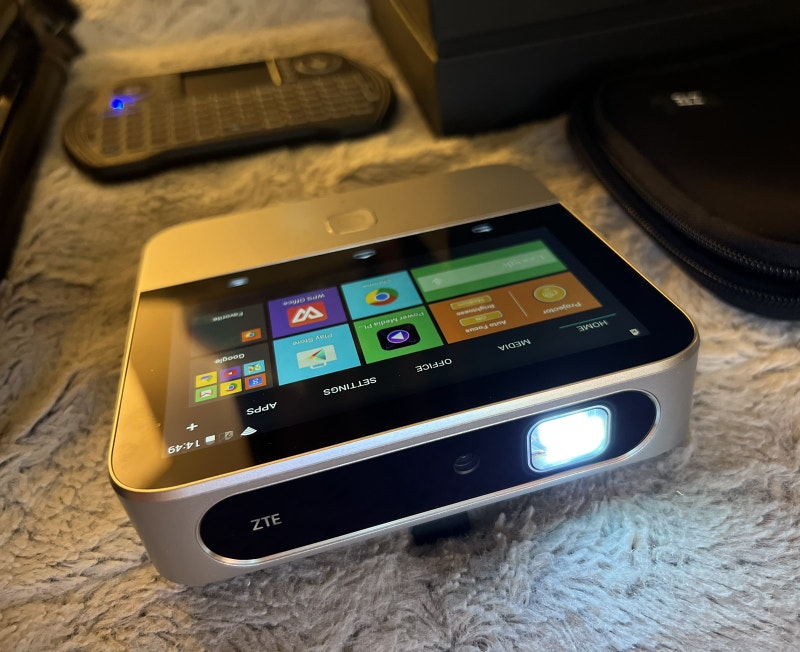 ZTE Spro 2 Smart Projector (mini portable projector) General