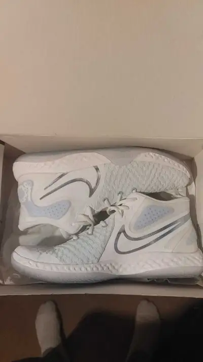 KD Trey 5 White Royal Tint size 12 new in box, View more