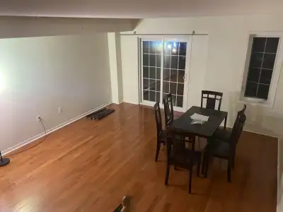 4BDRM Townhouse For Rent