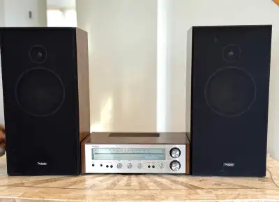 Technics SA-80 AM/FM Stereo Receiver with speakers , View more
