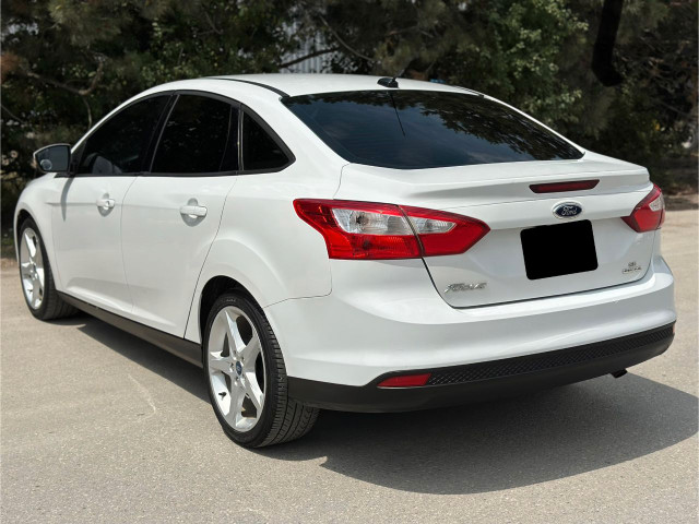 Ford Focus 2013 in Cars & Trucks in Markham / York Region - Image 3