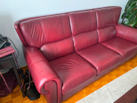 Sofa en cuir en parfait état/Leather sofa in perfect condition