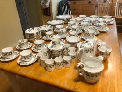 Crown Staffordshire Fine Bone China Set of 118 pieces of Christmas Rose pattern 10 Dinner Plates 10...