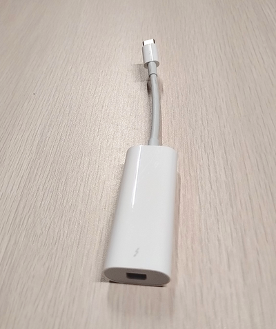Apple Thunderbolt 3 (USB-C) to Thunderbolt 2 AV Adapter A1790 Wh, View more