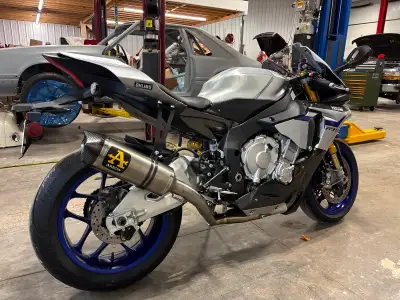 2015 Yamaha r1m. bike is in very good condition has 17000kms new tires, just installed arrow exhaust...