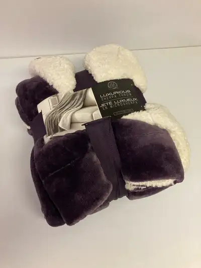 Life Comfort Luxurious Spa Sherpa Throw, View more