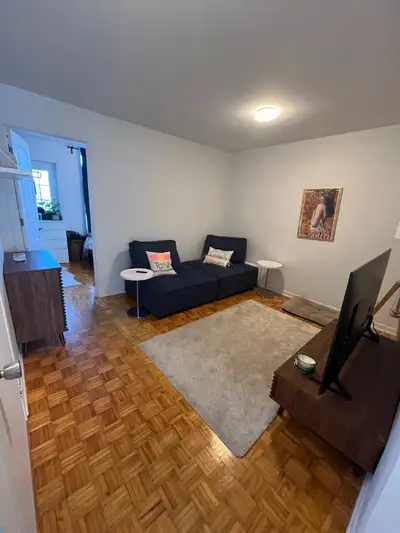 Appartement 3 1/2 - Station Joliette - 1er Juillet