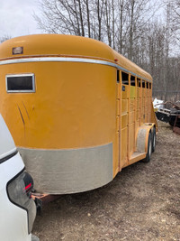 Road King 17 ft stock/horse trailer