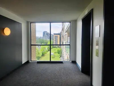 CDN 3 bedroom condo; Metro Namur; Indoor Parking; Air Conditione
