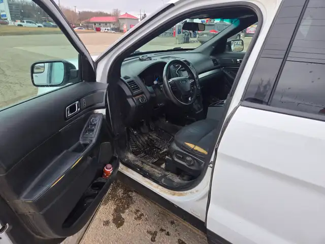 2018 Ford Explorer436979895779338244