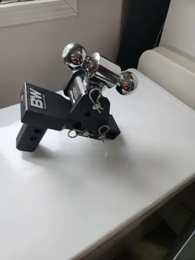 B&W Tow and Stow Drop Hitch for GM/Chev Multi-pro Tailgate 2" Shank with 2" and 2-5/16" balls Part #...