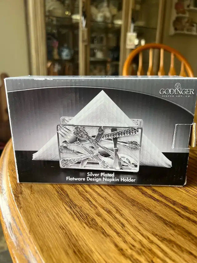 Silver Plated flatware design napkin holder 408909798535997440