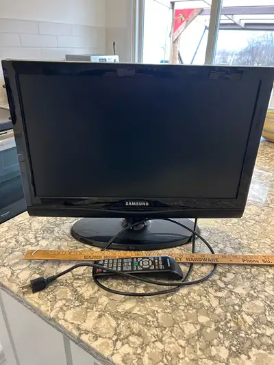 Samsung small flat screen Tv, View more