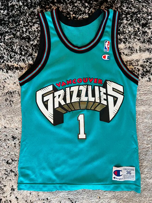 VINTAGE BASKETBALL NBA JERSEYS - S - L in Men's in City of Toronto - Image 10