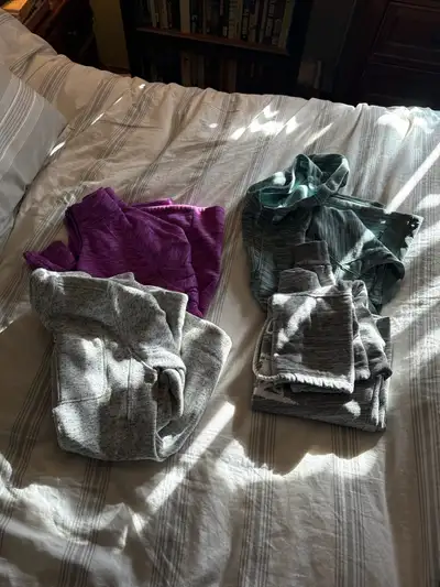 4x Girls’ / Women’s Hoodies / Sweatshirts - Columbia / MarcJacob, View more
