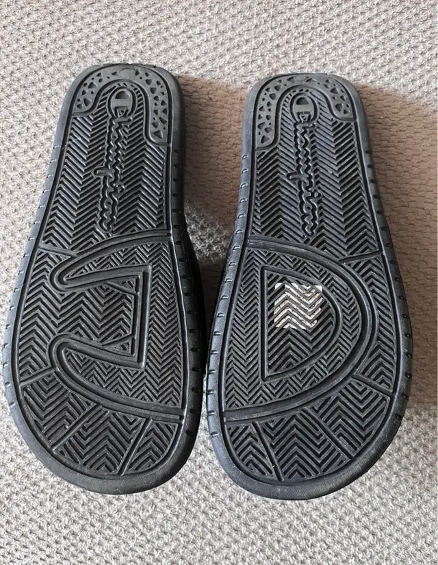 women flat 9 in Women's - Shoes in Cambridge - Image 3