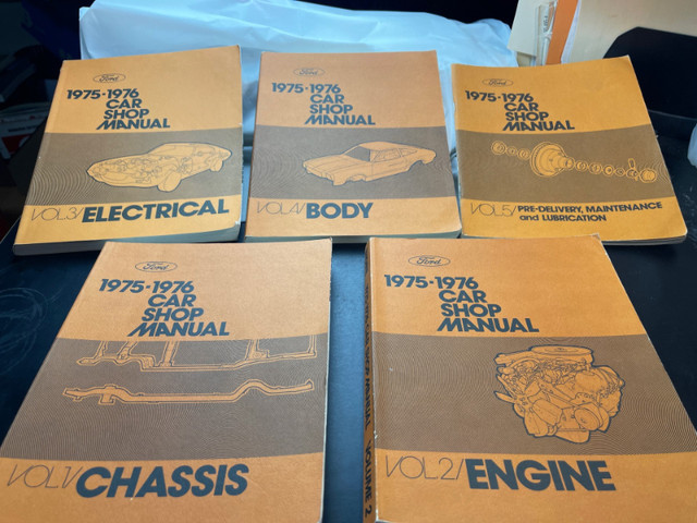 1975 - 1976 FORD CAR FIVE VOLUME SHOP MANUAL SET #M1581 in Arts & Collectibles in Edmonton