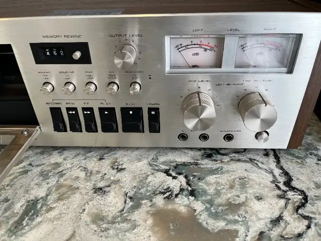 Technics 671A Vintage cassette deck in Stereo Systems & Home Theatre in Gatineau - Image 5