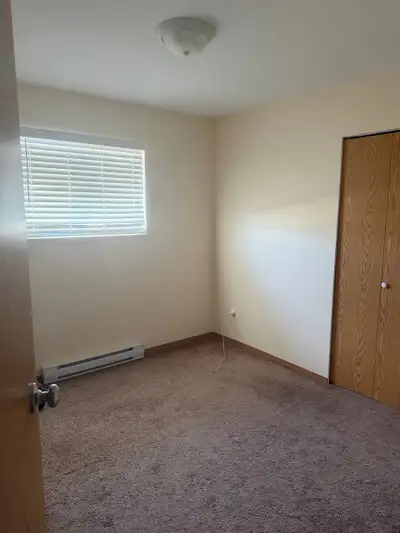 Bedroom available in a two bedroom furnished apartment at Ridgeview. Clean and quiet, with shared ki...