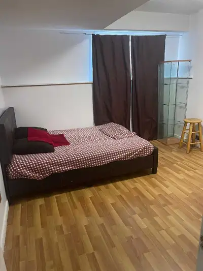 Available now, this clean and comfortable 1-bedroom basement suite offers privacy and convenience in...