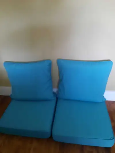 2 ens. coussins neufs pour fauteuil patio, View more
