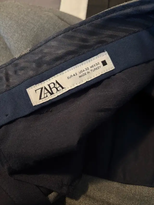 Men’s Zara Grey Dress Pants in Men's in City of Toronto - Image 4