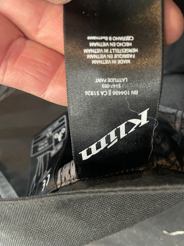 Klim Badlands xl jacket and 34 pants in Other in Whitehorse - Image 3