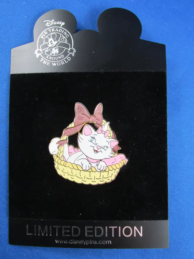 Disney Marie Easter Basket Pin NOC LE 250 in Arts & Collectibles in Granby - Image 3