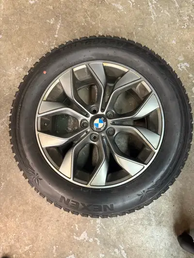 Set of 4 255/55/R18 Wingard Spike3 BMW 2018 X5 Tires are like new Rims in great shape