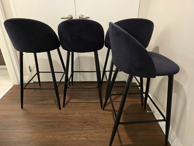 Bar Stools (Set of 4) – Voorhies 26” (65.5cm) in Chairs & Recliners in Ottawa - Image 3