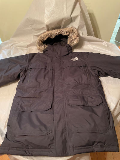 The North Face McMurdo Parka in Men's Size Large, View more