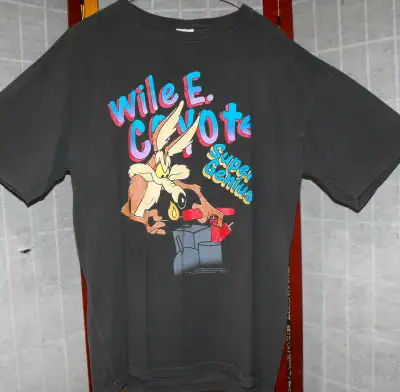 Wile E CoyoteShort sleeve T shirt, View more