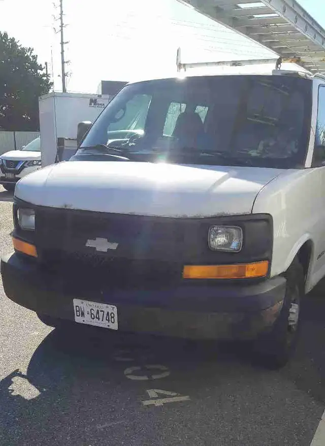 2006 Chevrolet 2500 Extended express& Chassis 