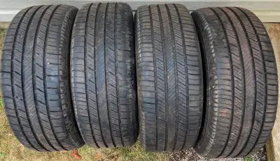Set of four 215/55 R16 Michelin Defender2 All-Season tires. All tires are in excellent condition and...