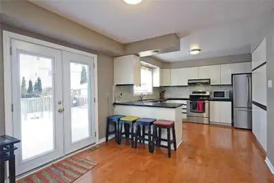 Great 2 story single house for rent, close to Barrhaven Towncenter - Desirable location in Barrhaven...