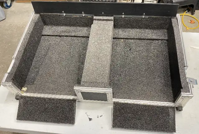 2 Denon DJ DN-S5000 Table Top Single CD Player in Performance & DJ Equipment in City of Montréal - Image 9