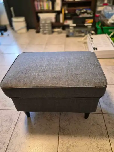 Ottoman w/Service Tray, View more