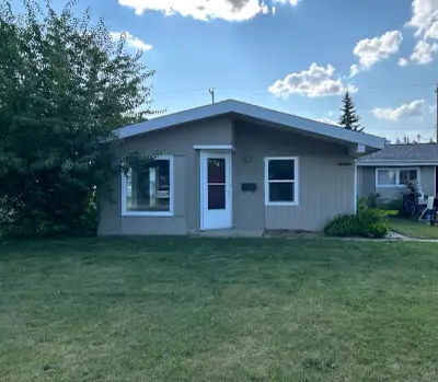 House for Rent: Private, clean and well maintained property AVAILABLE SEPTEMBER 15, 2026. ✔️ Viewing...
