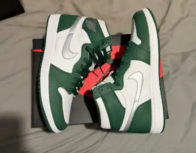 Authentic Never been used Size 10