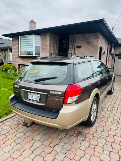 Retired Old Lady Teacher Drive this car Subaru outback 2008 AS IS. Engine size-2.4 L, four cylinder...