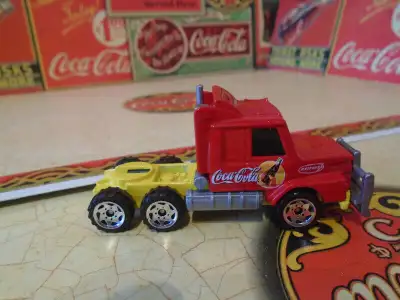 Camion à remorque coca-cola/ Coca-Cola trailer truck, View more