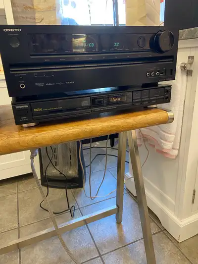 5.1 AVR receiver, great condition and functions perfectly