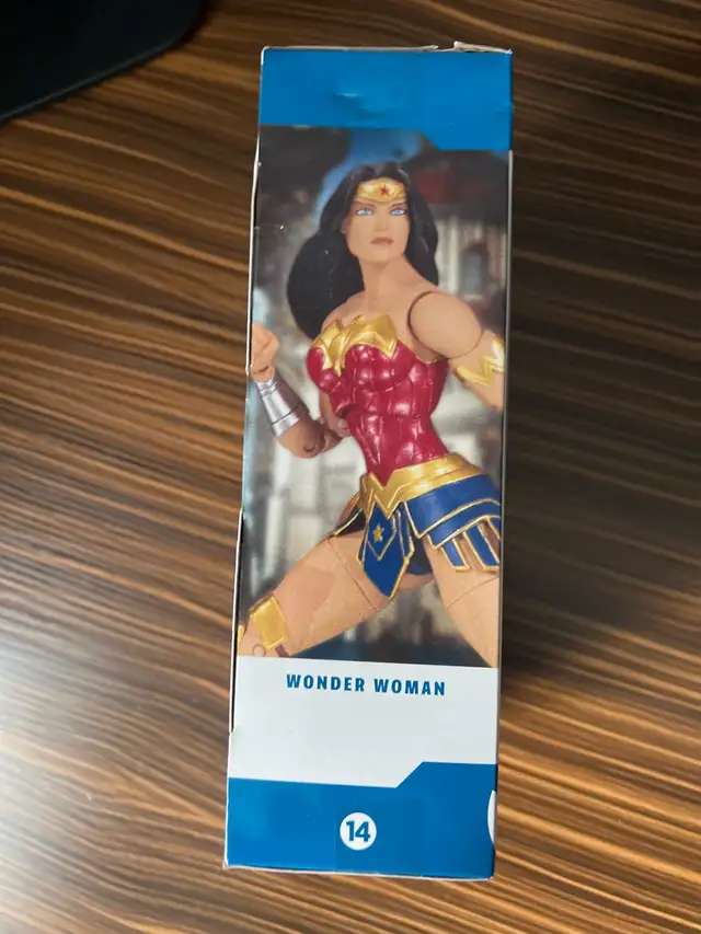 DC Collectibles Direct Toys Essentials Wonder Woman 2 in Toys & Games in West Island - Image 4